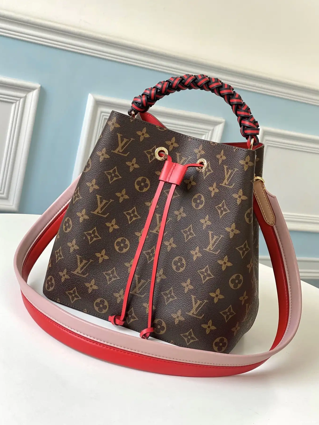 NÉONOÉ LOUIS VUITTON 0519